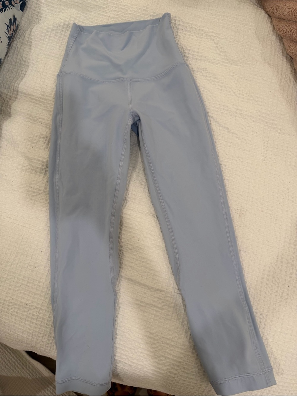 Lululemon Size 2 25 length High-Waist Pale Blue Performance Leggings
